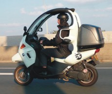 BMW готовит трехколесный скутер